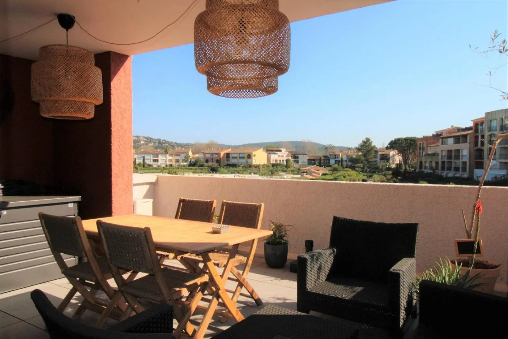 Apartmán Gasarti Superbe T2 Climatise Avec Belle Terrasse Proche De La Plage Gassin